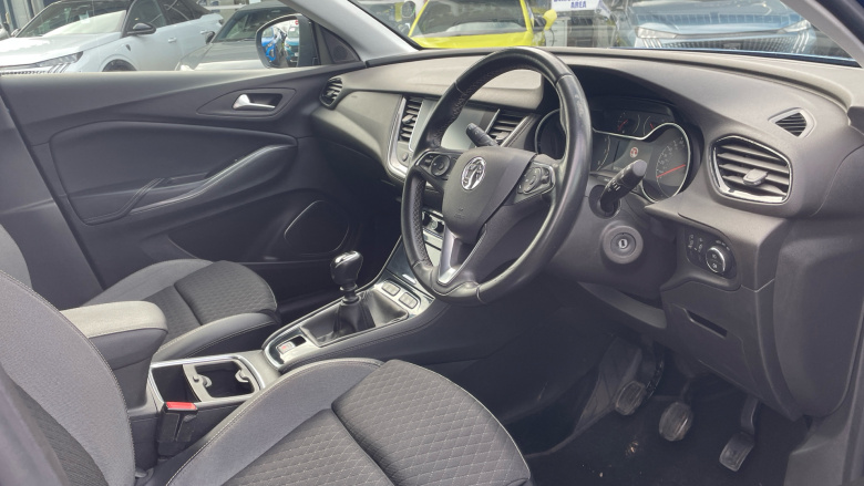 Vauxhall Grandland X 1.2 Turbo SRi Nav 5dr Petrol Hatchback